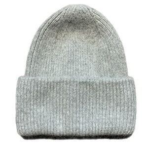 Angora/Wool Cable Knit Toque